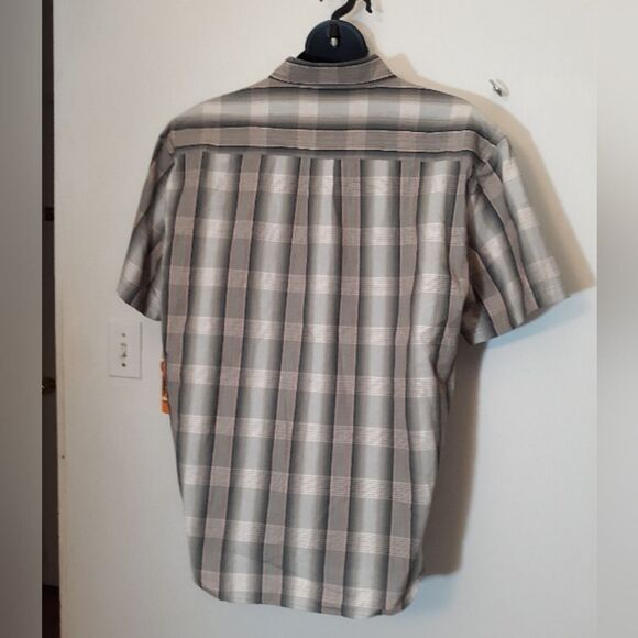 Urban Pipeline green/gray plaid button up shirt - Picture 4 of 4